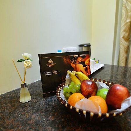 The Majestic Suites Calcutta Exterior foto