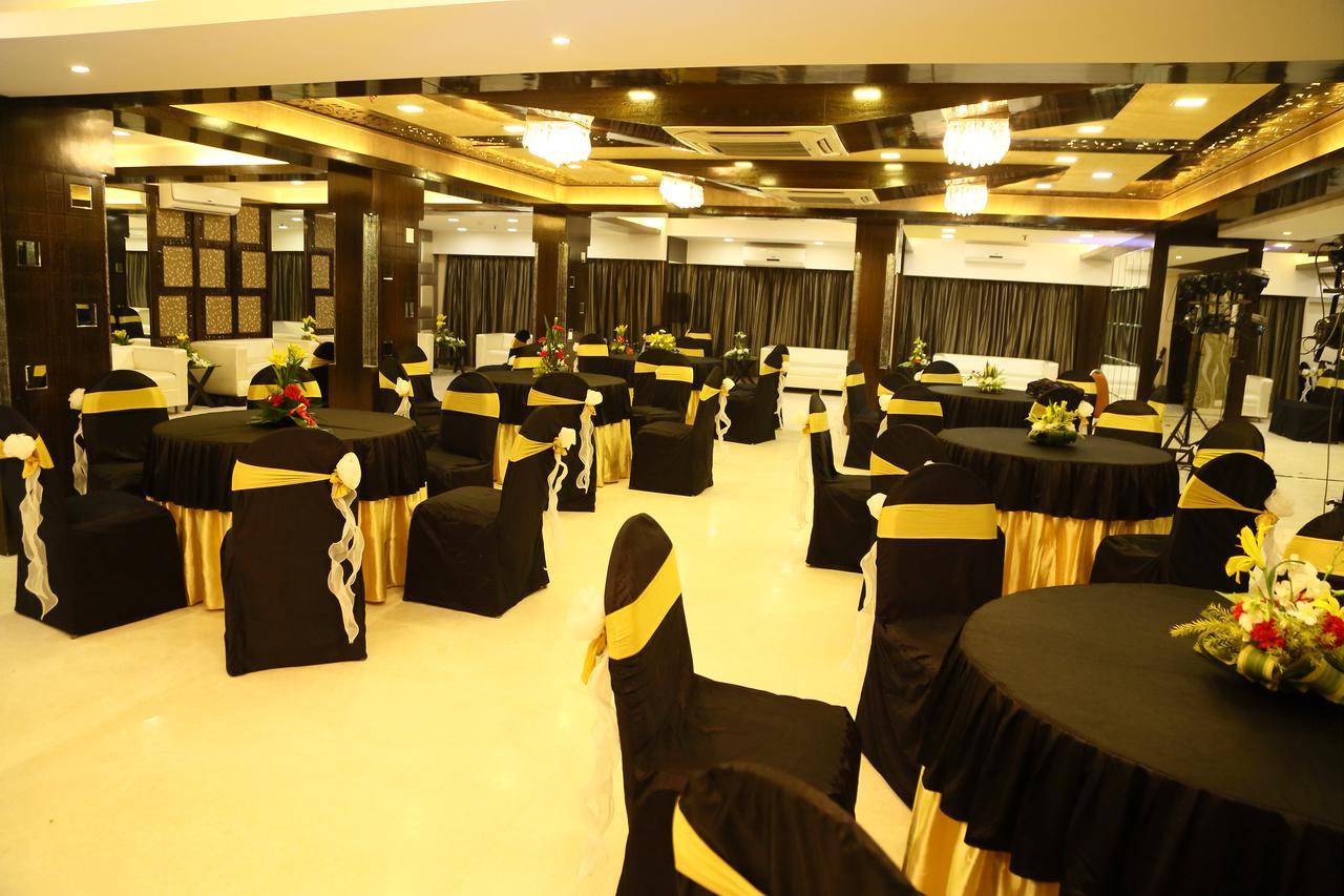 The Majestic Suites Calcutta Exterior foto