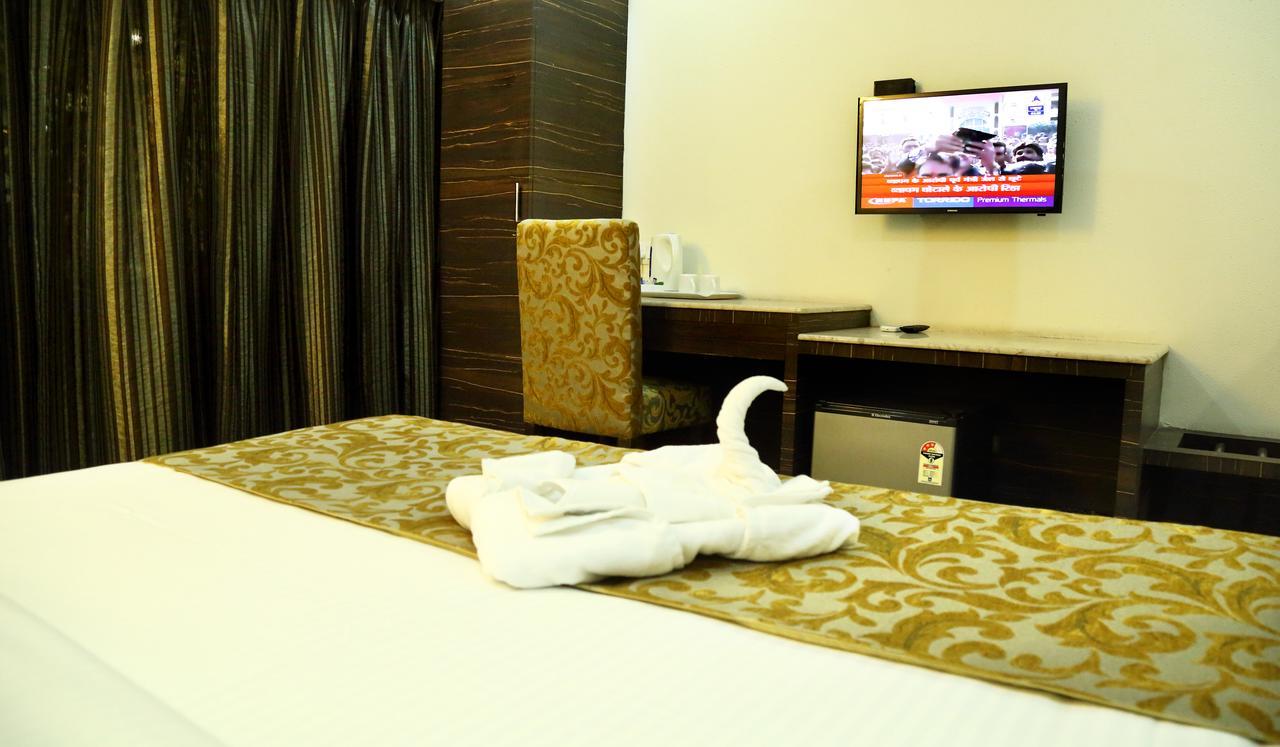The Majestic Suites Calcutta Exterior foto